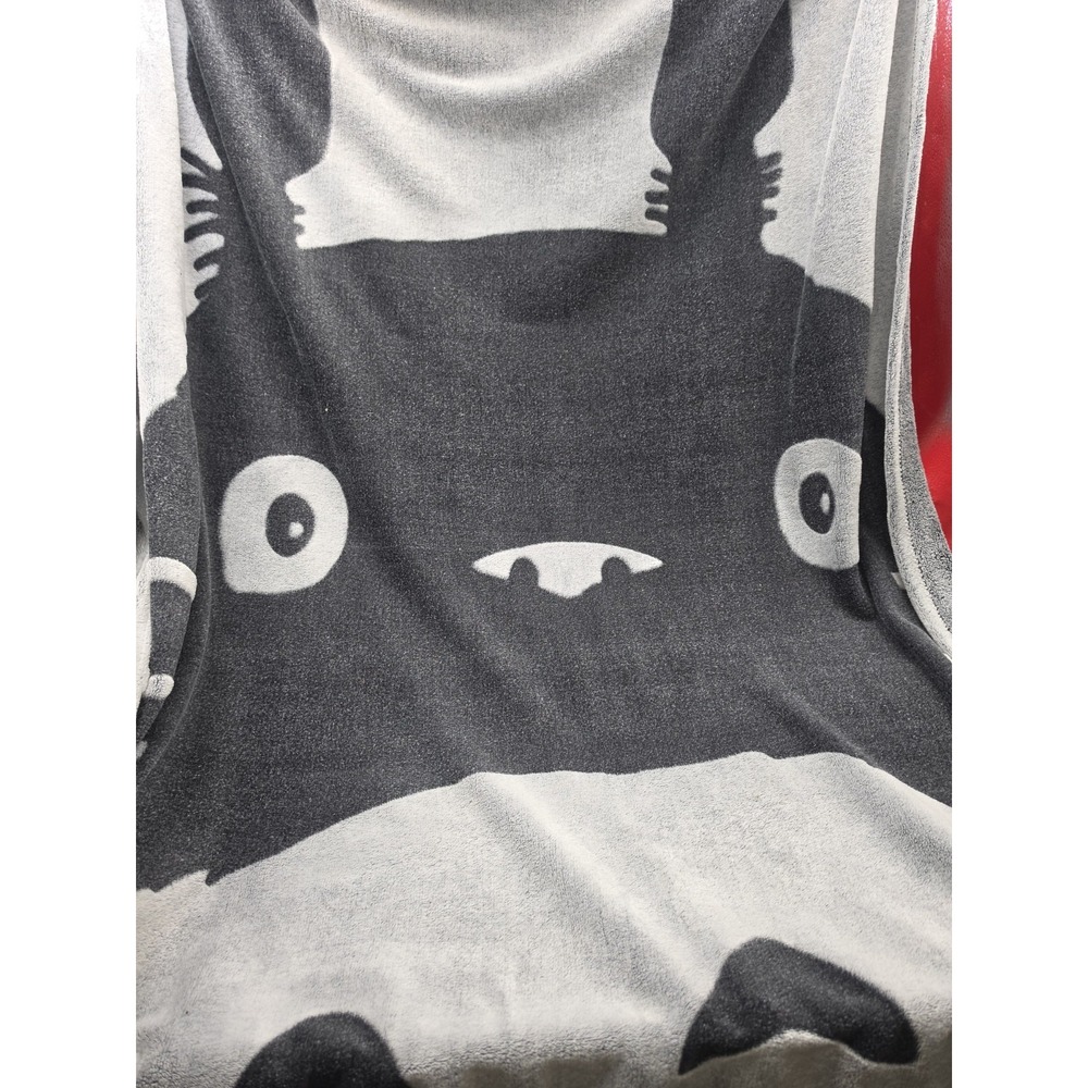 Studio Ghibli Totoro Throw Blanket OS Gray Good Plush Fleece 47x70 Cozy